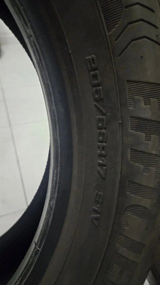Goodyear 205/55/17 91V