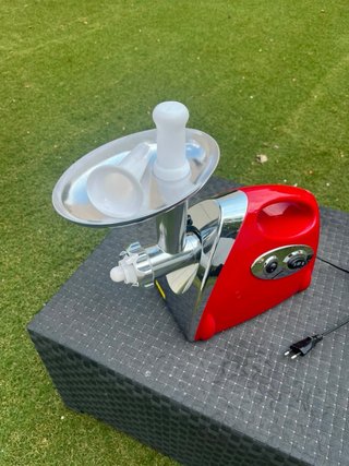 Picadora Eléctrica SINZUX 2800w Carne/Salchichas