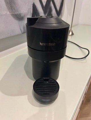 Cafetera Nespresso Vertuo De'Longhi Negra