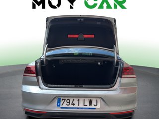 Volkswagen Passat Executive 2.0 TDI 90 kW (122 CV) DSG