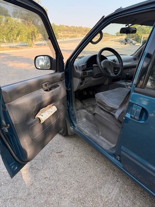 Nissan Serena 1995