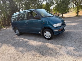 Nissan Serena 1995