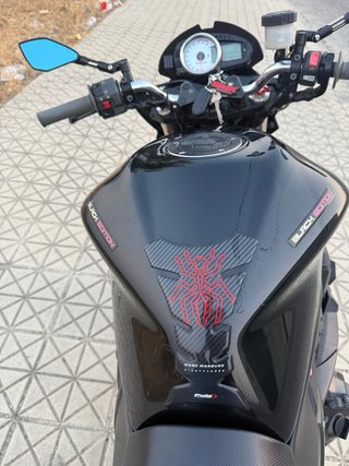 Kawasaki Z1000 Black Edition