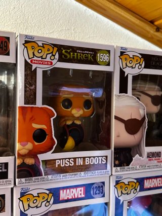 Funko Pop! Shrek Puss in Boots #1596