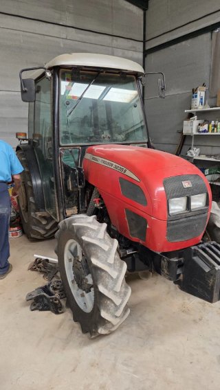 Tractor Massey Ferguson 3235 S 4x4