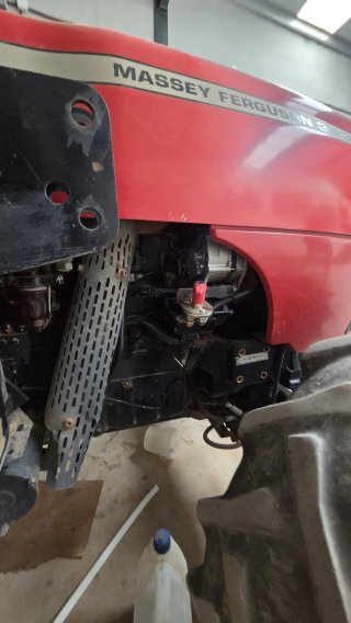 Tractor Massey Ferguson 3235 S 4x4
