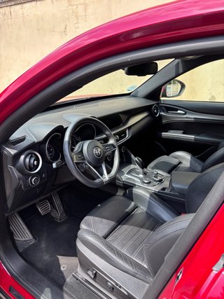 Alfa Romeo Stelvio Q4 210 2017