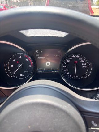 Alfa Romeo Stelvio Q4 210 2017
