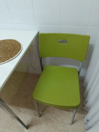 Mesa cocina acero y madera + 2 sillas