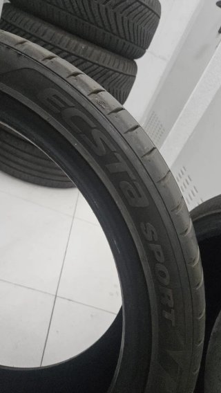 Kumho 225/40/18 92Y