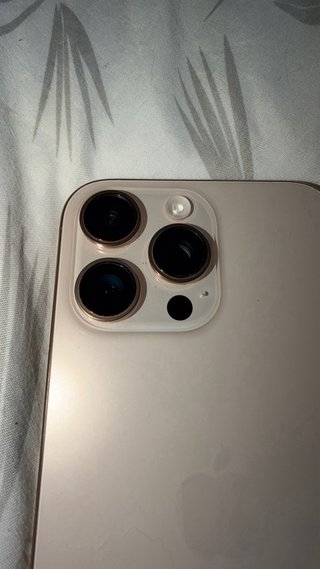 iPhone 16 Pro Max color desierto 1TB