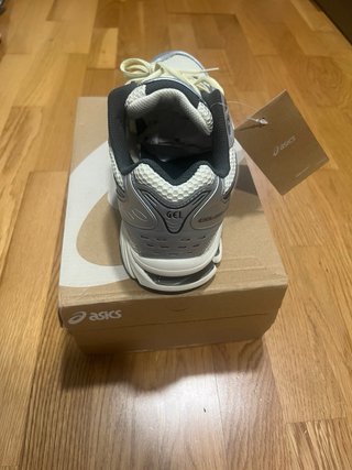 Asics Gel-Kayano 14 Beige/Plata