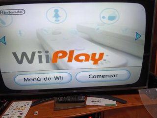 Consola Wii Negra + Mando + Nunchuk + Wii Play