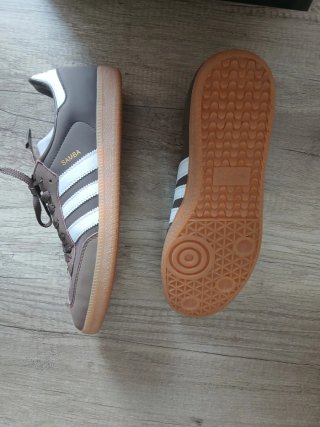 Adidas Samba OG Marrón Talla 43 1/3 Nuevas