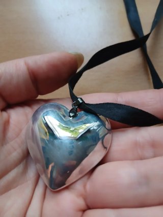 Collana a cuore nera