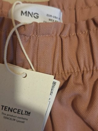 Pantalón rosa Mango mujer
