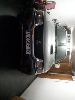 Mitsubishi Montero 2000