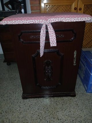 Máquina de coser Alfa verde