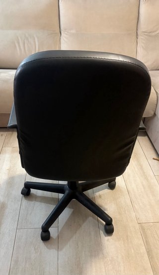Silla de escritorio negra