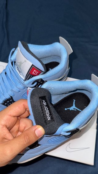 Nike Air Jordan Retro 4 University Blue