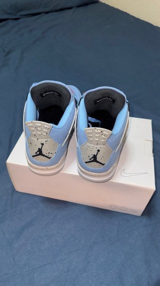 Nike Air Jordan Retro 4 University Blue