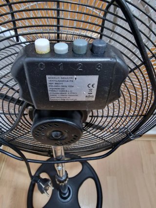 Ventilador Industrial Negro/Plateado 100 wattios