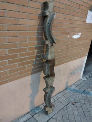 Yugos de madera antiguos