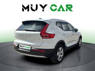 Volvo XC40 T3 Momentum 120 kW (163 CV)