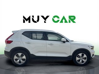 Volvo XC40 T3 Momentum 120 kW (163 CV)
