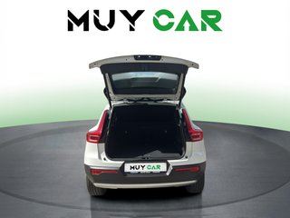 Volvo XC40 T3 Momentum 120 kW (163 CV)