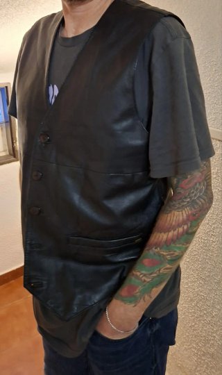 Chaleco de piel negro unisex