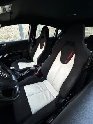SEAT Leon Cupra