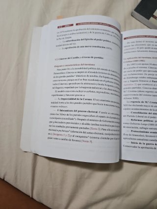 Historia de España Bachillerato y acceso a la U...