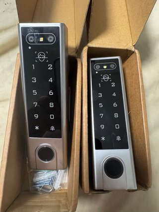 Pareja de Videoporteros V4 WiFi Tuya