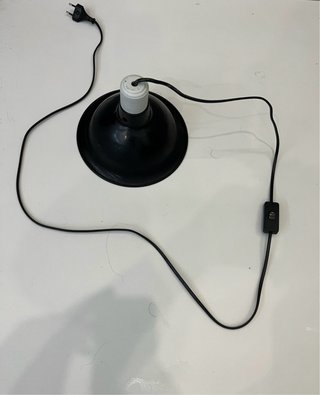 Lámpara de techo metal negra y blanca