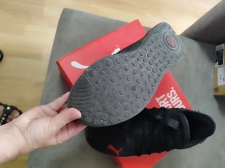 Zapatillas Puma Negras y Rojas