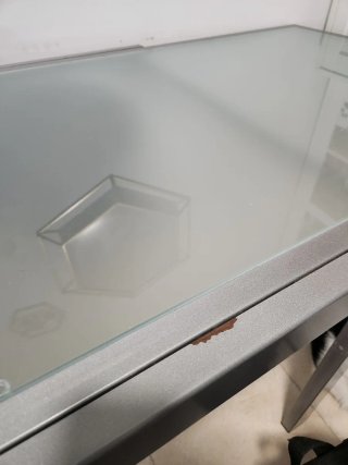 Mesa extensible cristal y metal