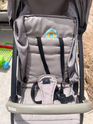 Silla de paseo ligera y plegable