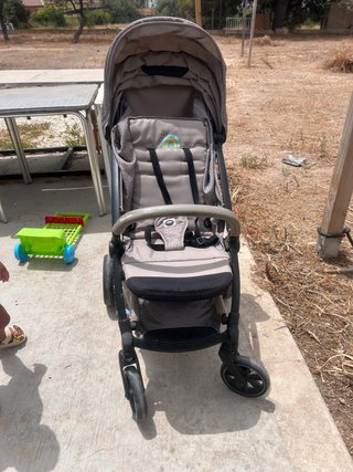 Silla de paseo ligera y plegable