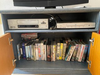 Reproductor DVD/ vídeo VHS + lote de película y CD