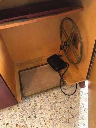 Máquina de coser Refrey Transforma con mueble