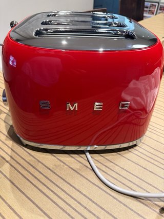 Tostadora SMEG Roja 4 Rebanadas
