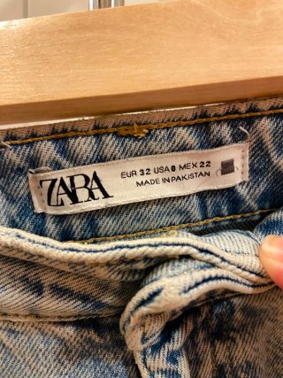Pantalón vaquero Zara azul
