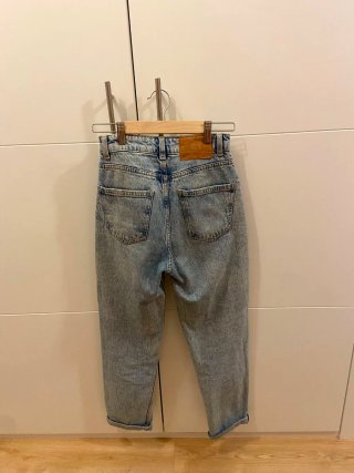 Pantalón vaquero Zara azul