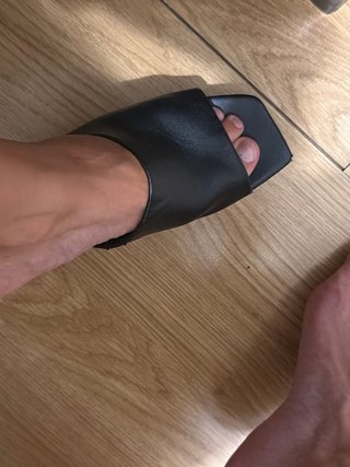 Tacones negros cuadrados