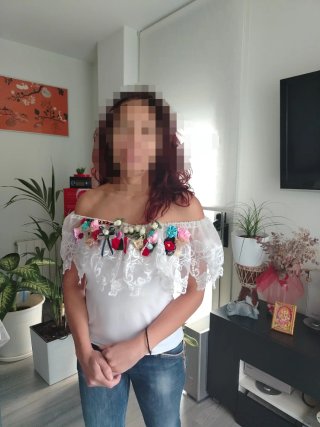 Blusa indígena Otavaleña con flores de encaje