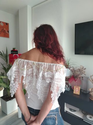Blusa indígena Otavaleña con flores de encaje