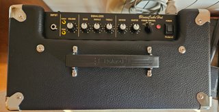 Roland Blues Cube Hot con Celestion Creamback