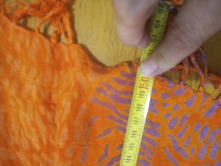 Foulard naranja y morado con flecos