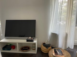 Consola BESTA IKEA